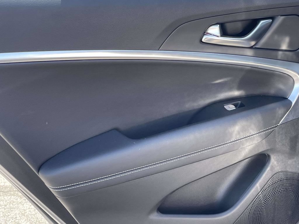 Used 2026 Genesis G70 2.5T AWD/4WD image 21