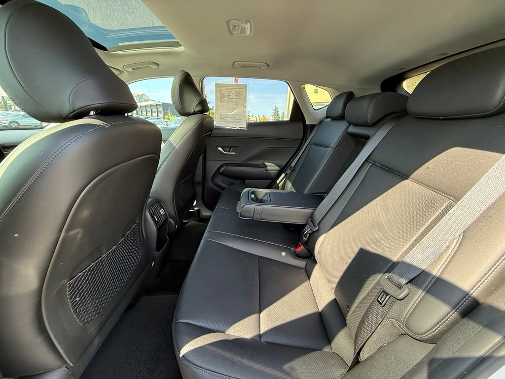 Certified 2025 Hyundai Kona Limited FWD image 14