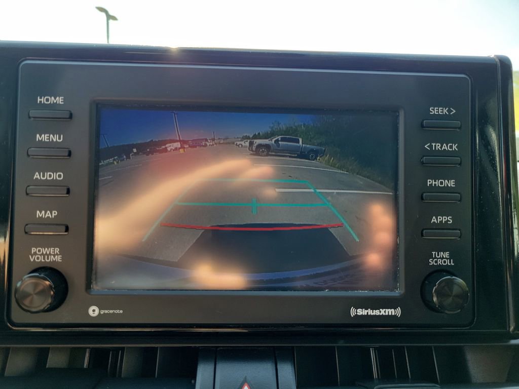 Used 2021 Toyota RAV4 LE image 21