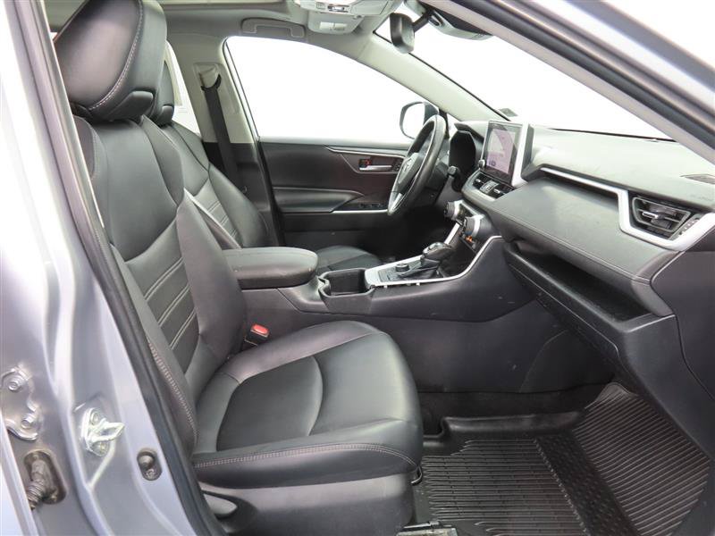 Used 2023 Toyota RAV4 XLE Premium AWD/4WD image 25