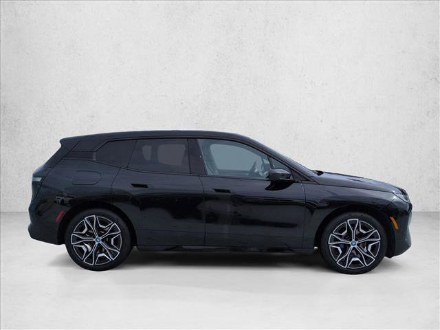 Used 2024 BMW iX xDrive50 w/ Premium Package AWD/4WD image 4