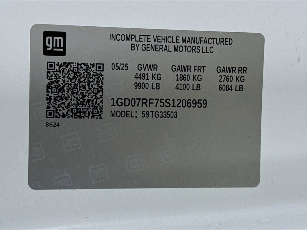New 2025 GMC Savana 3500 w/ Power Convenience Package RWD image 31