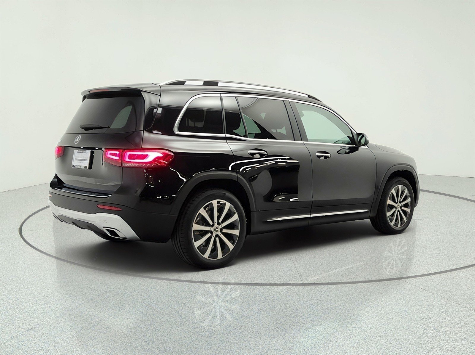 Used 2022 Mercedes-Benz GLB 250 image 5