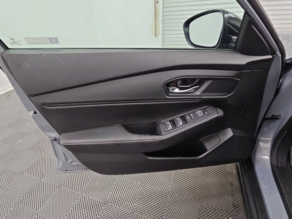 Used 2025 Honda Accord Sport image 30