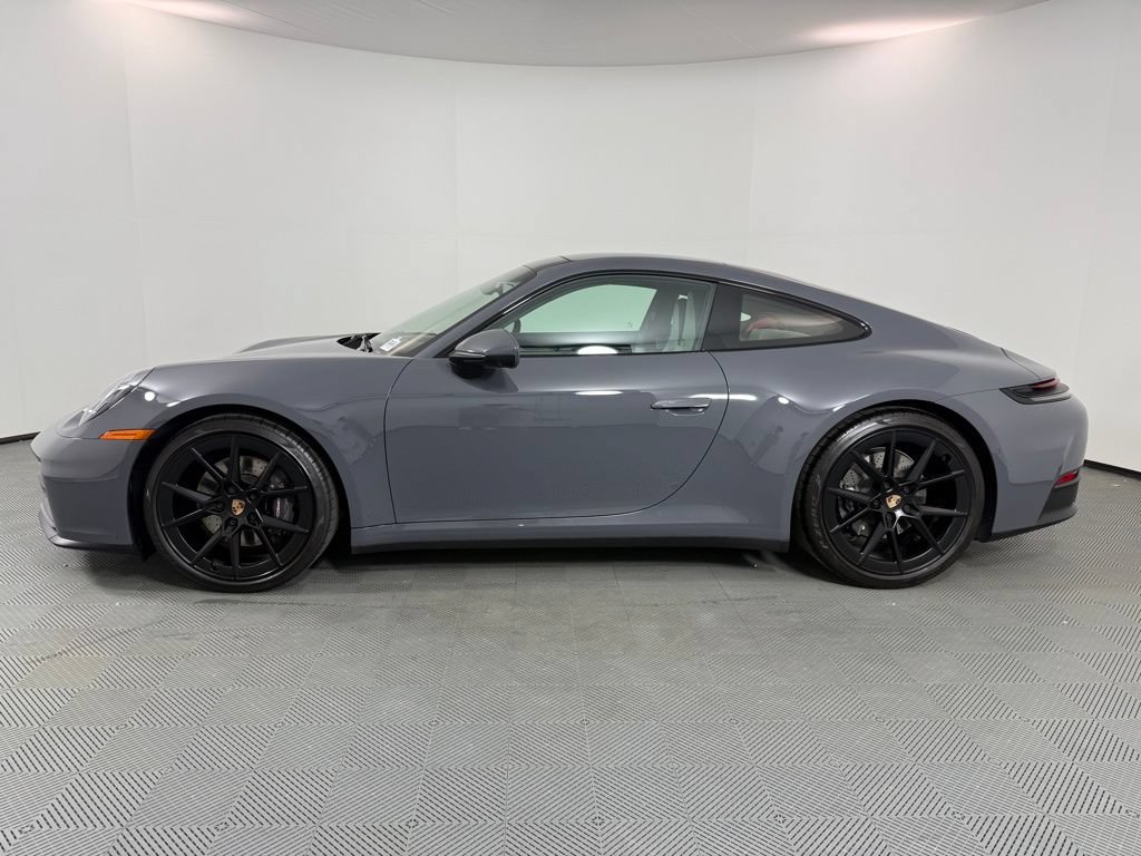 Certified 2026 Porsche 911 Carrera RWD image 2