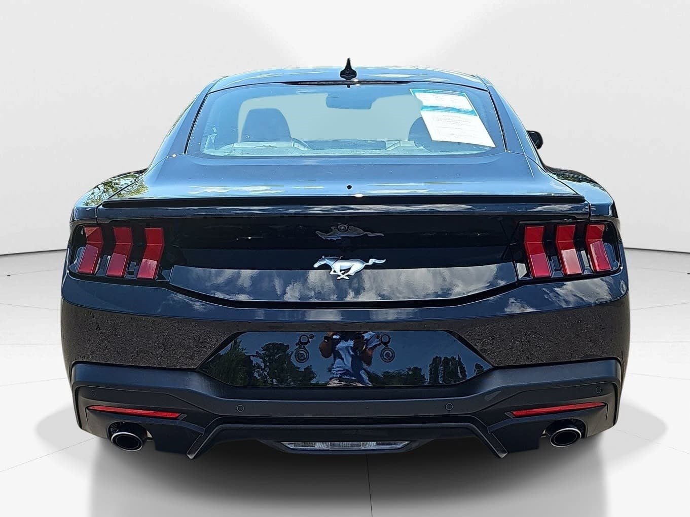 Used 2024 Ford Mustang Premium RWD image 5