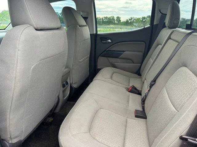 Used 2015 GMC Canyon SLE AWD/4WD image 16