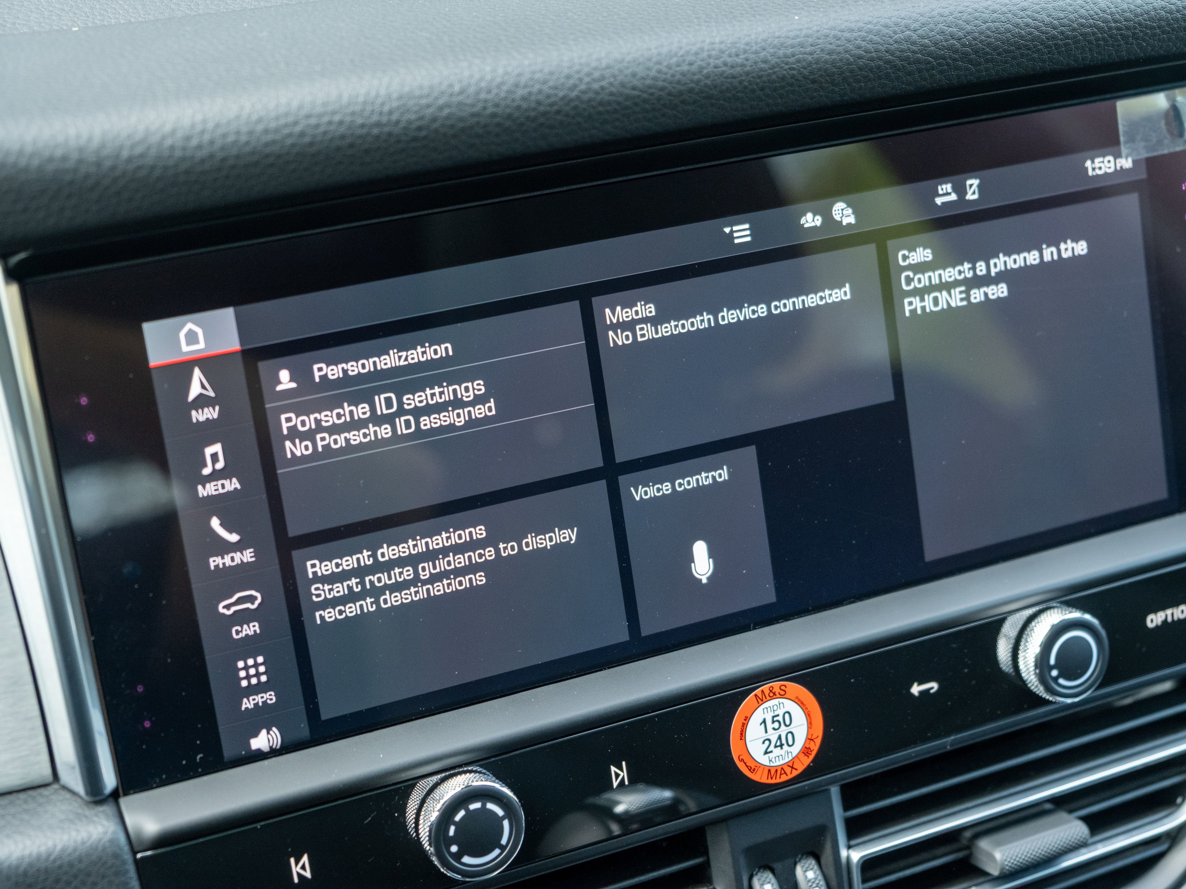 Certified 2026 Porsche Macan AWD/4WD image 24