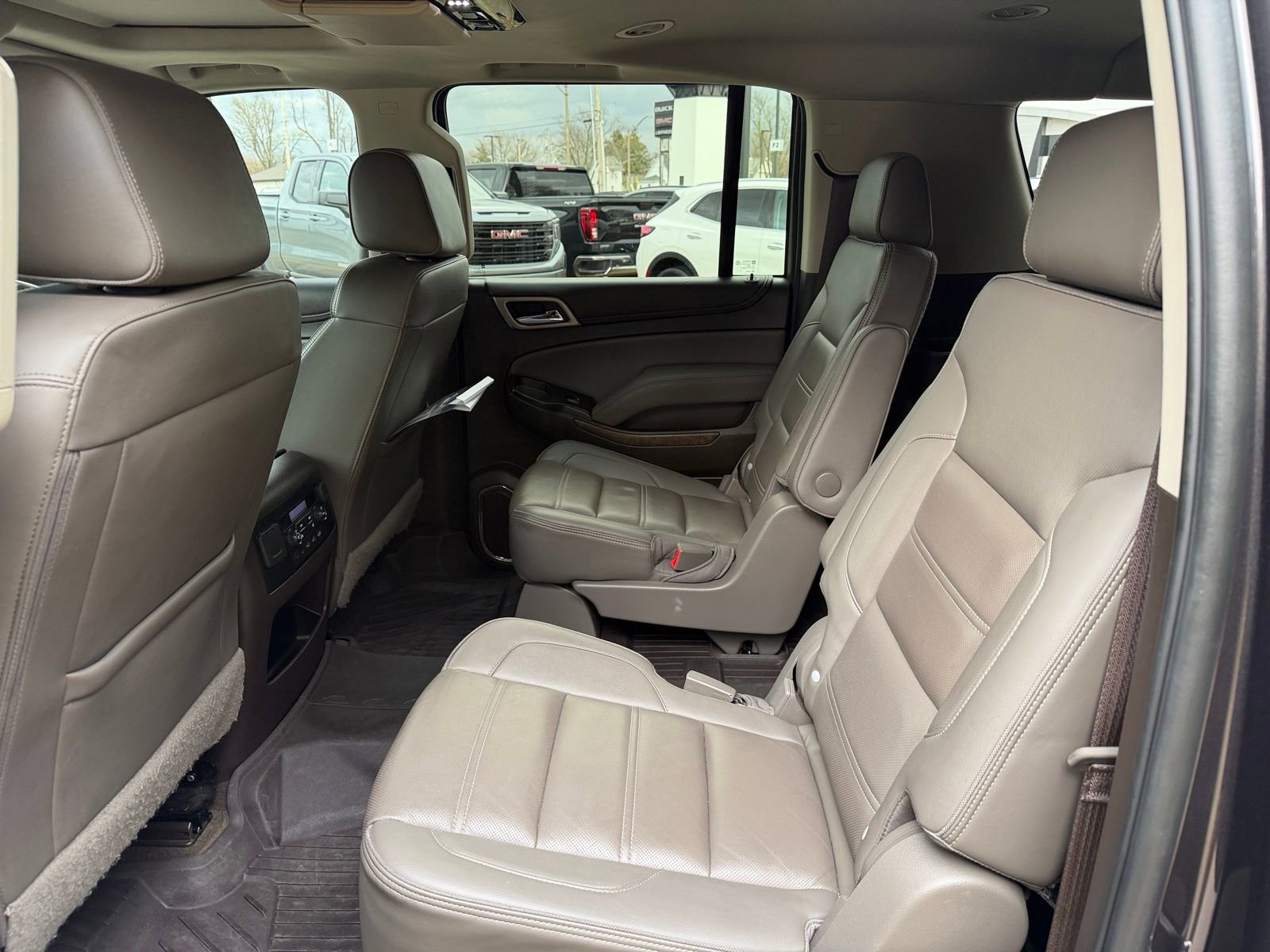 Used 2018 GMC Yukon XL Denali w/ Denali Ultimate Package image 25