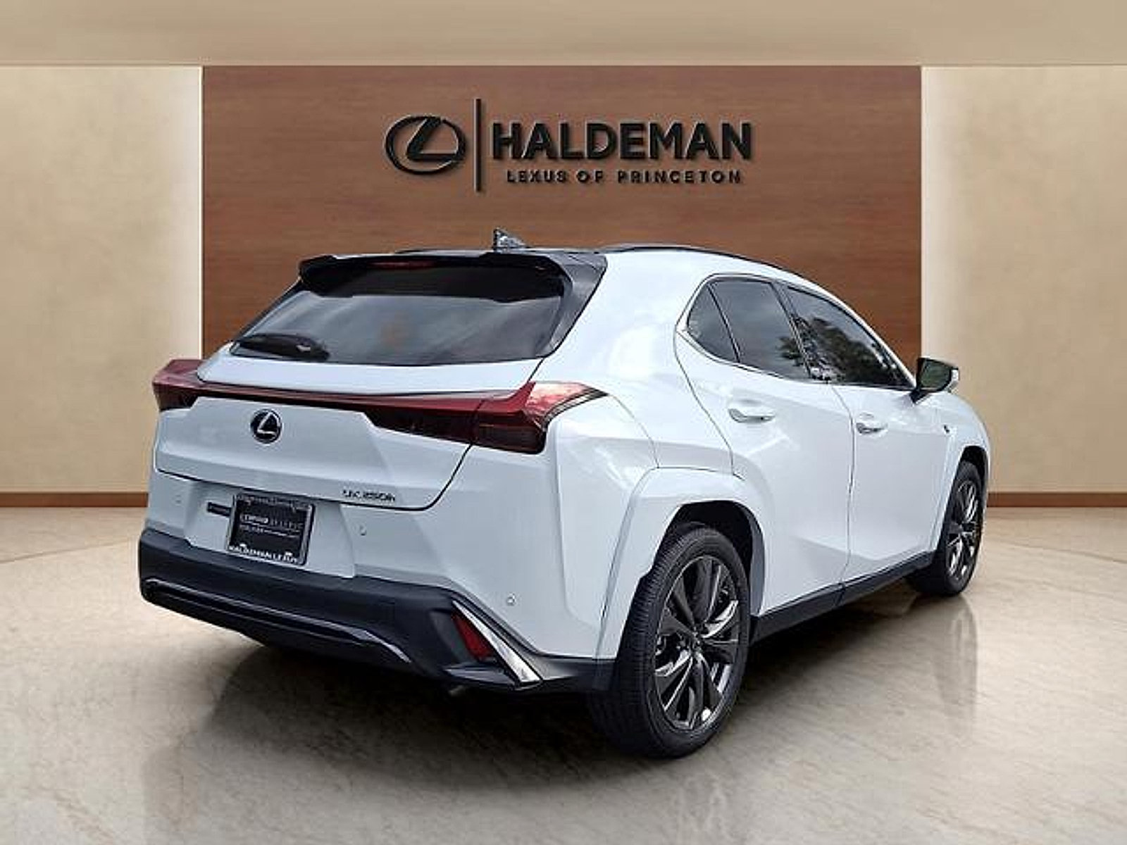 Certified 2023 Lexus UX 250h F Sport FWD image 6