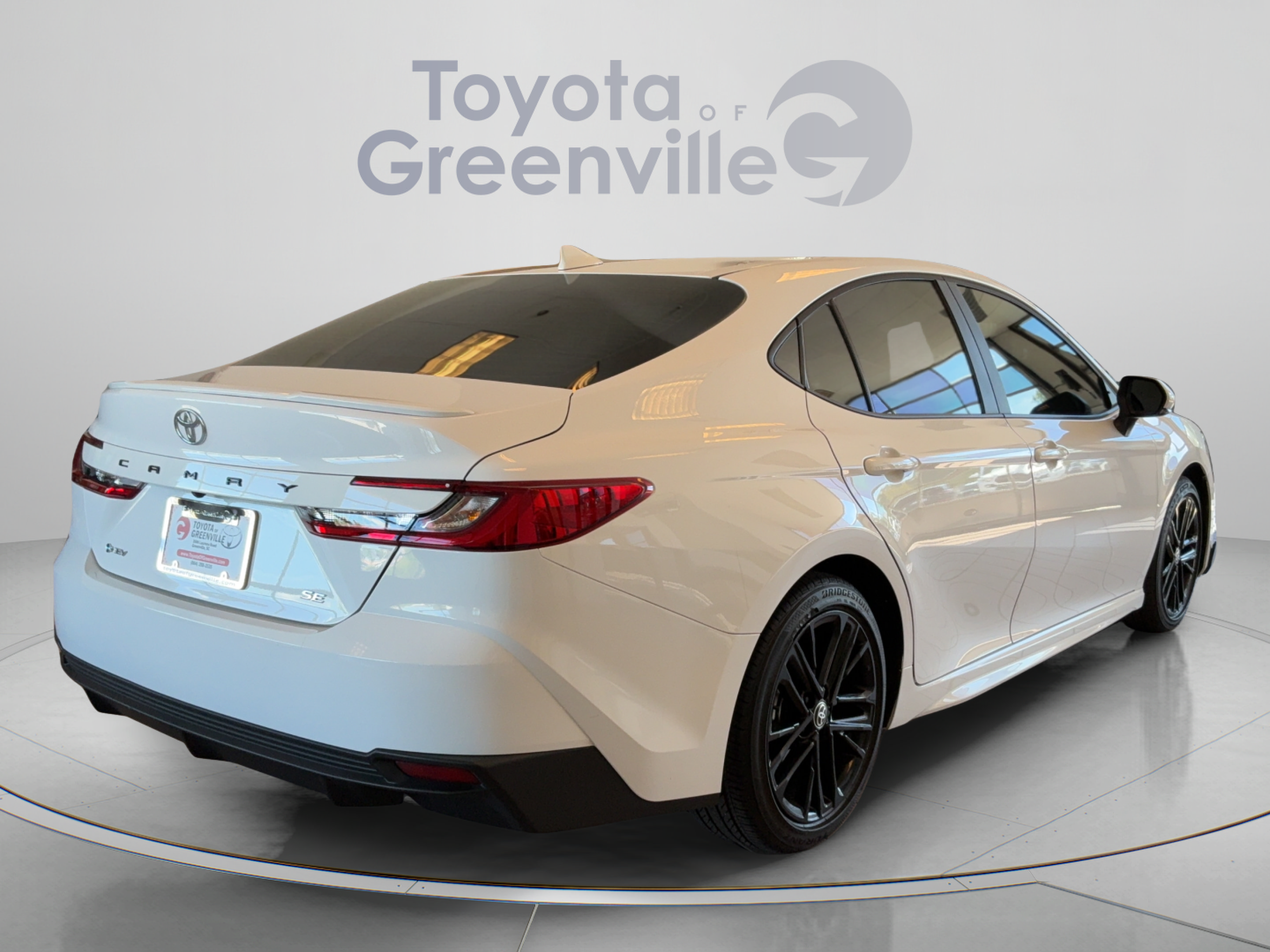 Used 2026 Toyota Camry LE FWD image 6