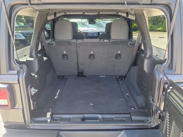 Used 2025 Jeep Wrangler Unlimited Sport AWD/4WD image 8