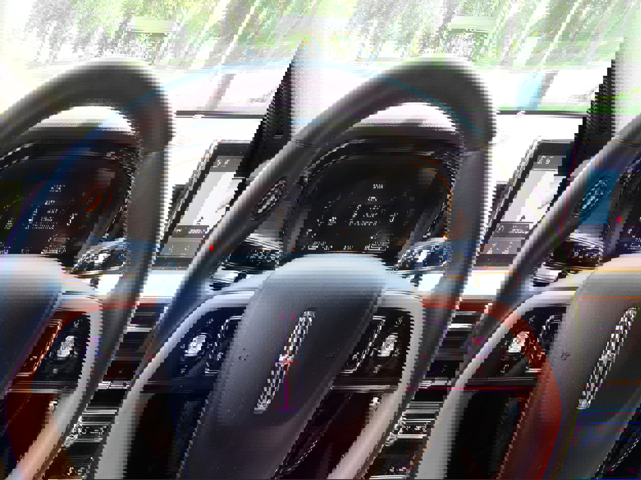 Used 2022 Lincoln Corsair Reserve w/ Equipment Group 201A image 23