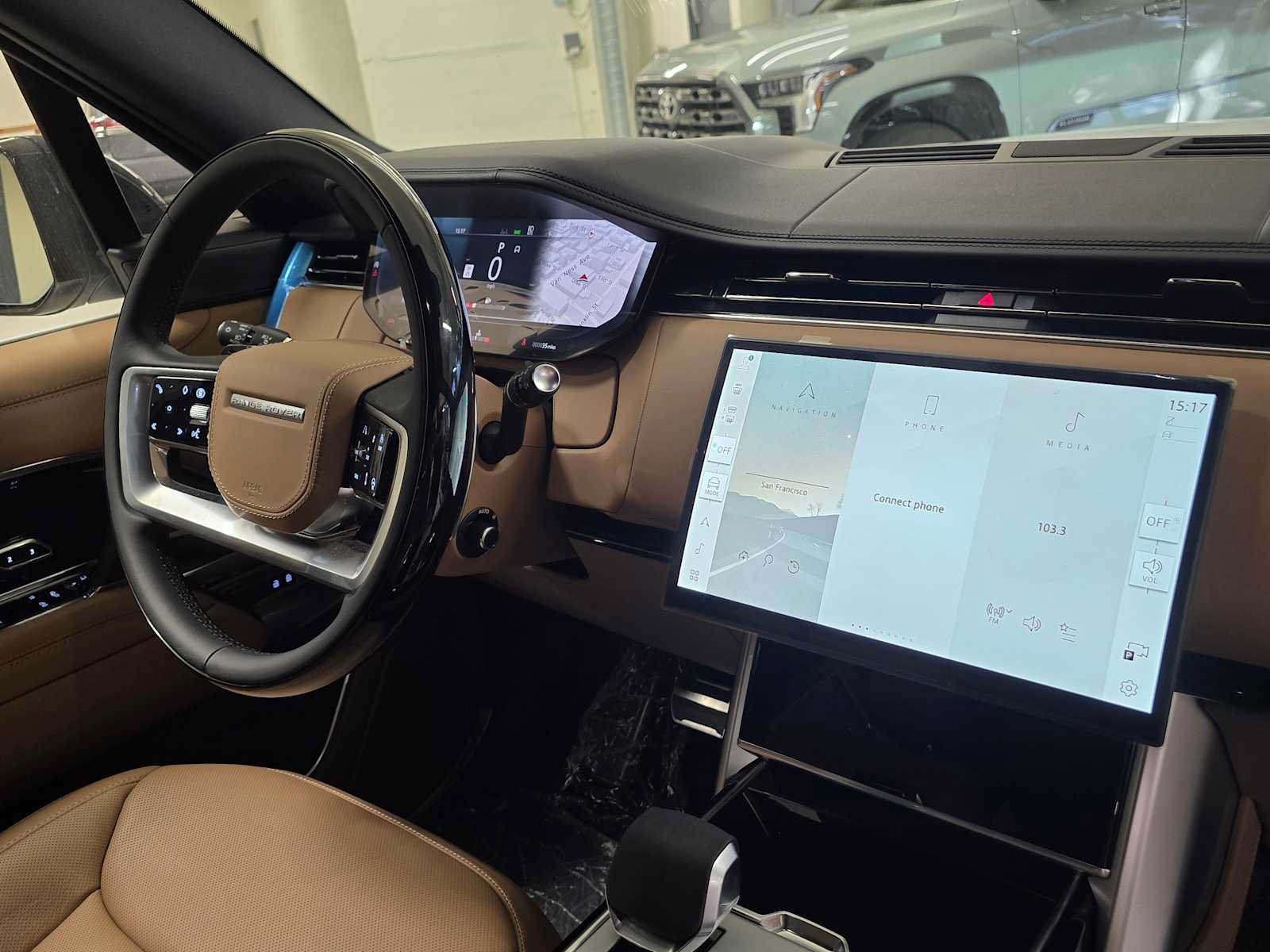 New 2025 Land Rover Range Rover Long Wheelbase SE AWD/4WD image 10