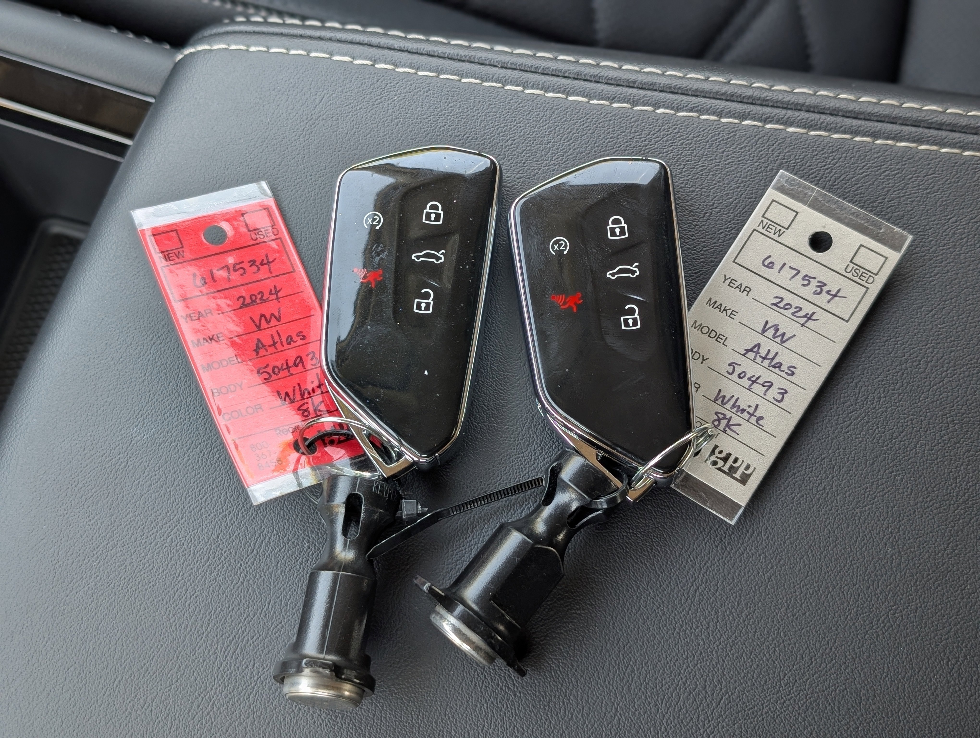 Used 2024 Volkswagen Atlas SE image 39