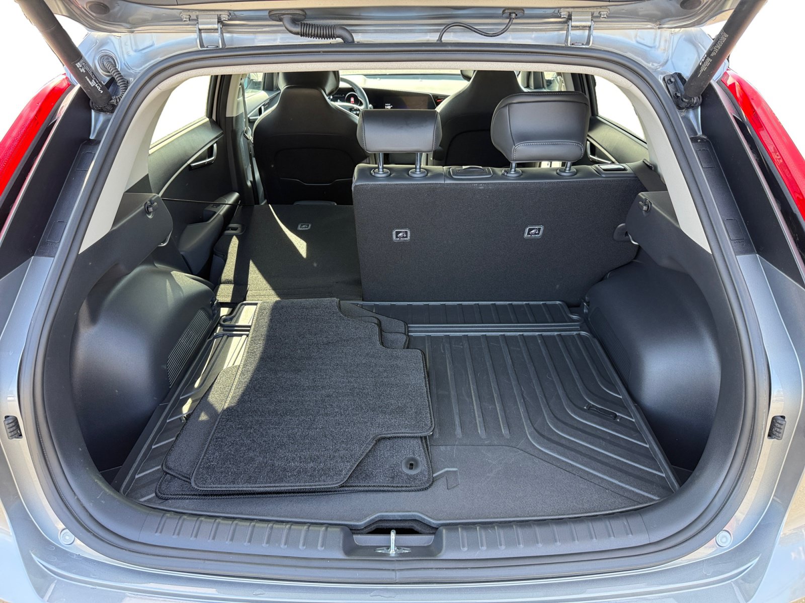 Certified 2024 Kia Niro Wave FWD image 17