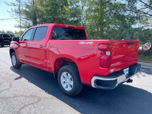 Used 2025 Chevrolet Silverado 1500 LT AWD/4WD image 3