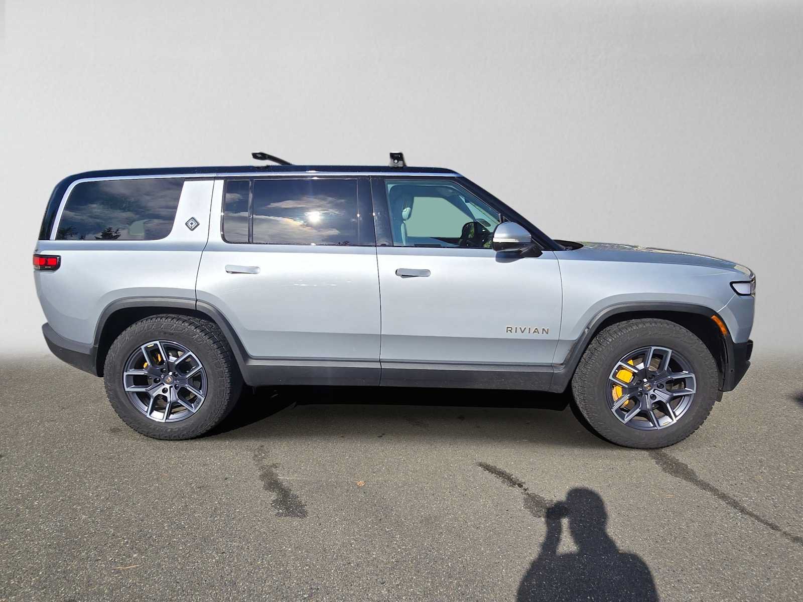 Used 2023 Rivian R1S Adventure Quad AWD/4WD image 2