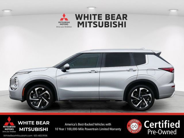 Used 2025 Mitsubishi Outlander SEL AWD/4WD image 3