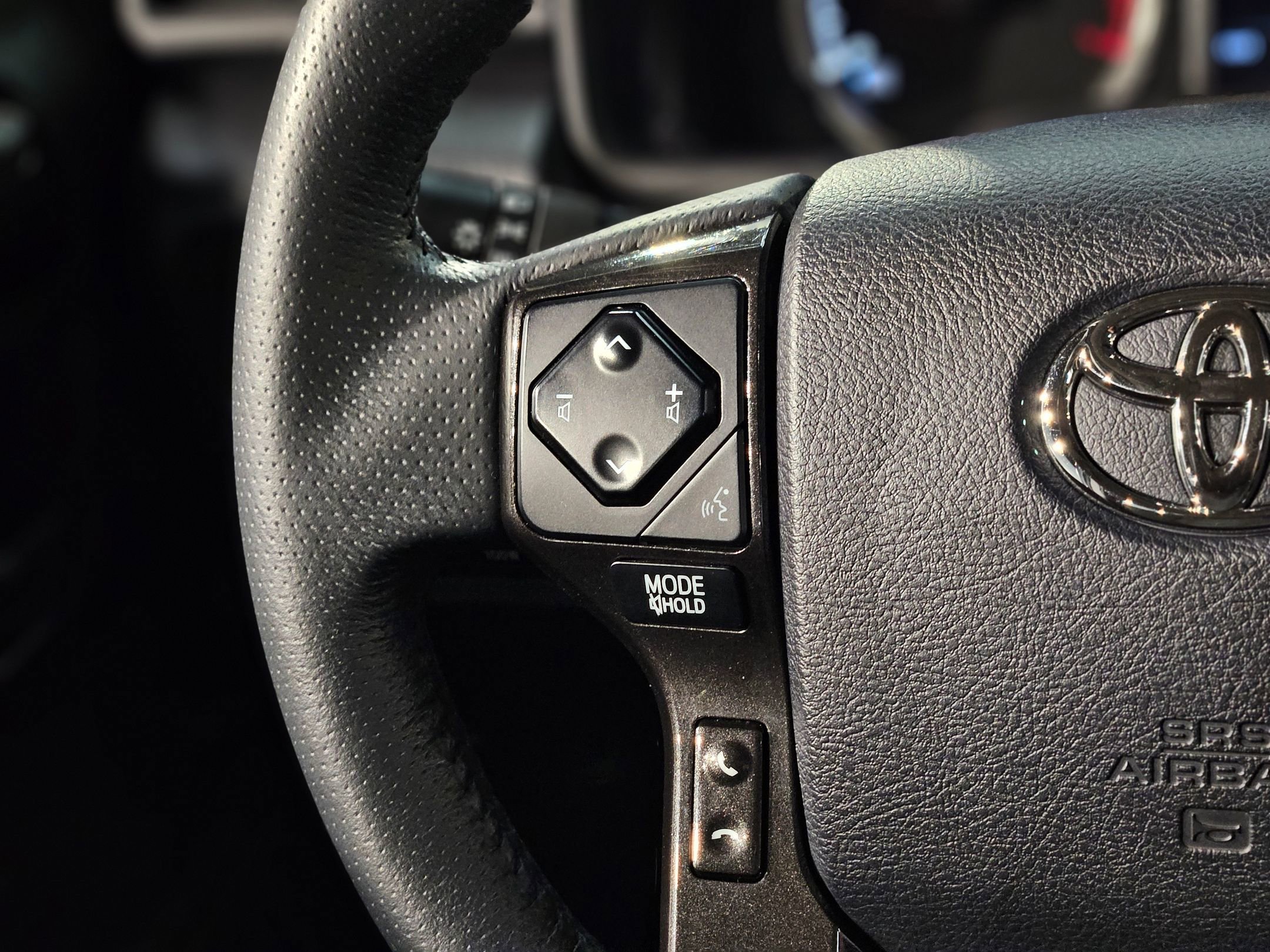 Used 2020 Toyota 4Runner TRD Off-Road Premium image 27