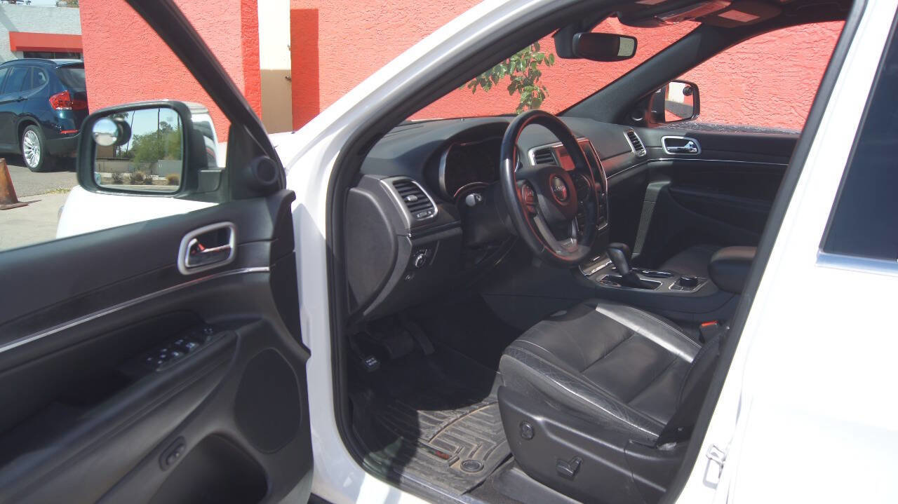 Used 2018 Jeep Grand Cherokee Limited image 11