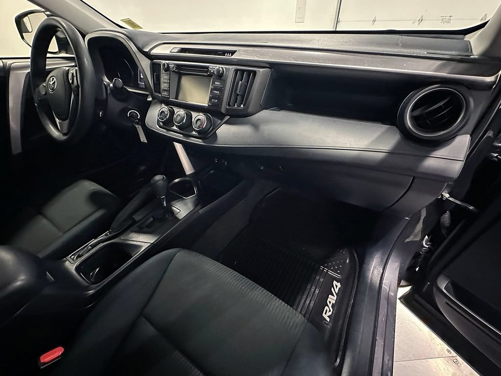 Used 2018 Toyota RAV4 LE w/ All Weather Liner Package AWD/4WD image 24