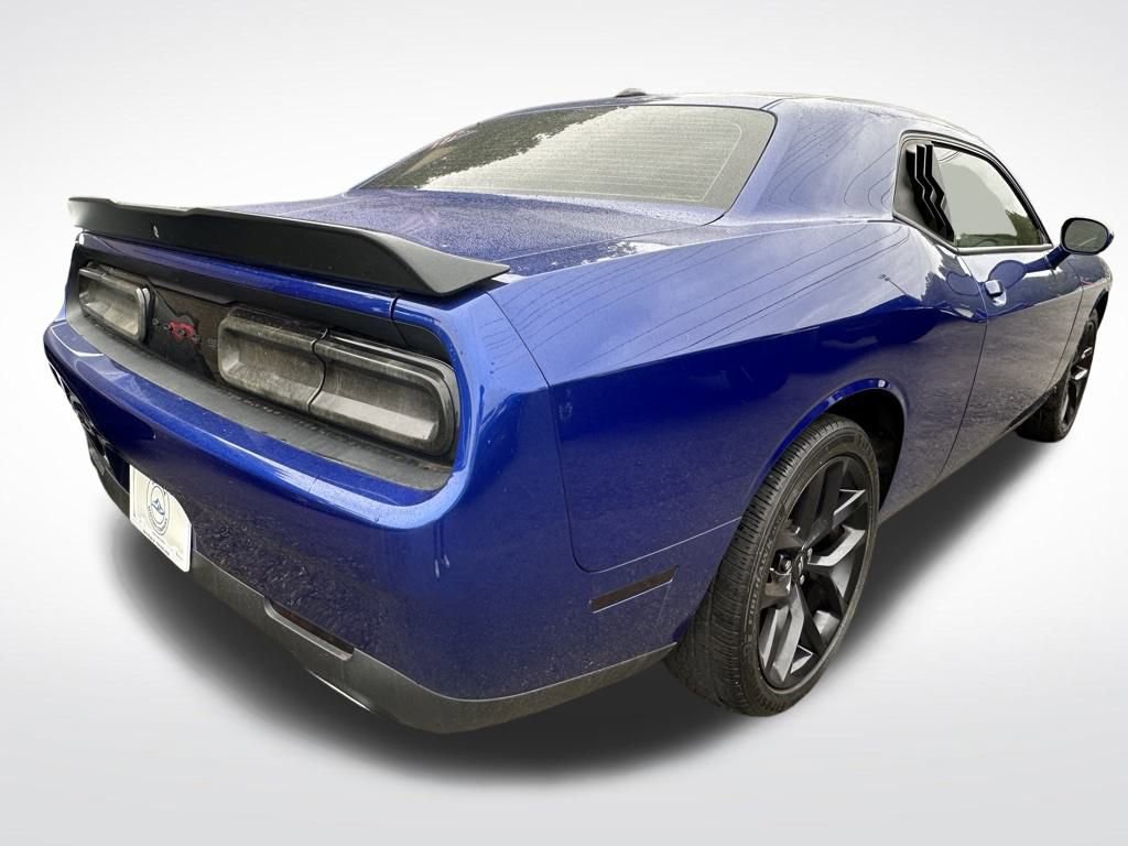 Used 2021 Dodge Challenger SXT w/ Blacktop Package image 8
