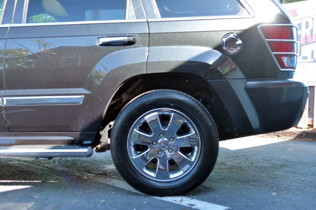 Used 2008 Jeep Grand Cherokee Overland w/ Mopar Chrome Edition Group AWD/4WD image 9