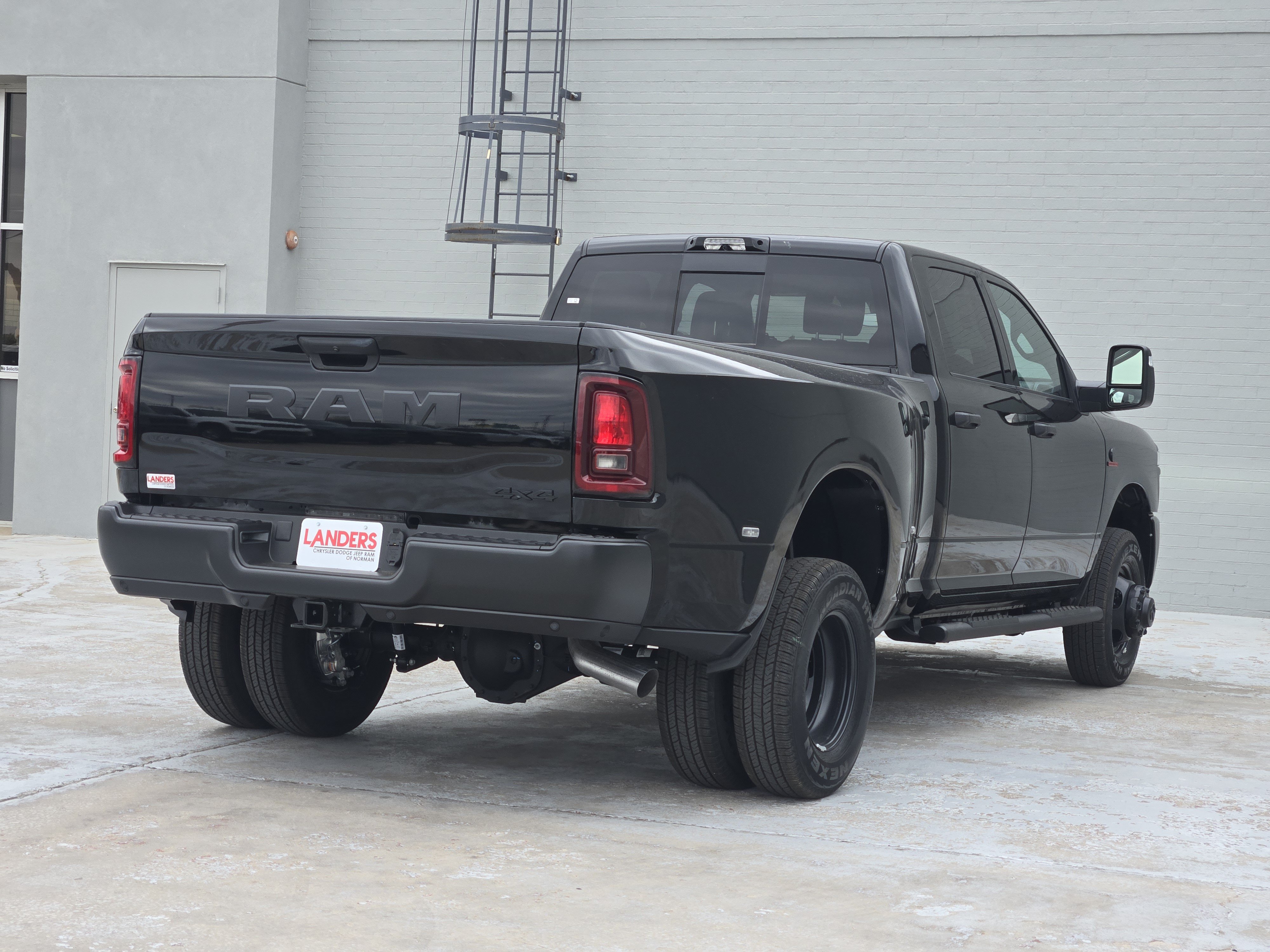 New 2026 RAM 3500 Tradesman AWD/4WD image 4