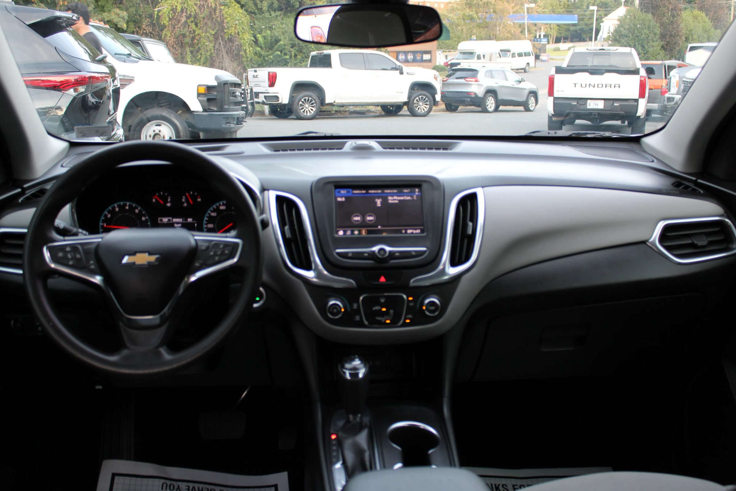 Used 2021 Chevrolet Equinox LS FWD image 15