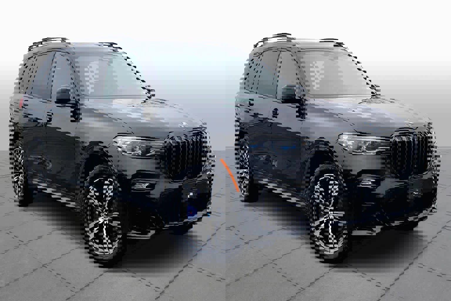 Used 2022 BMW X7 M50i image 2