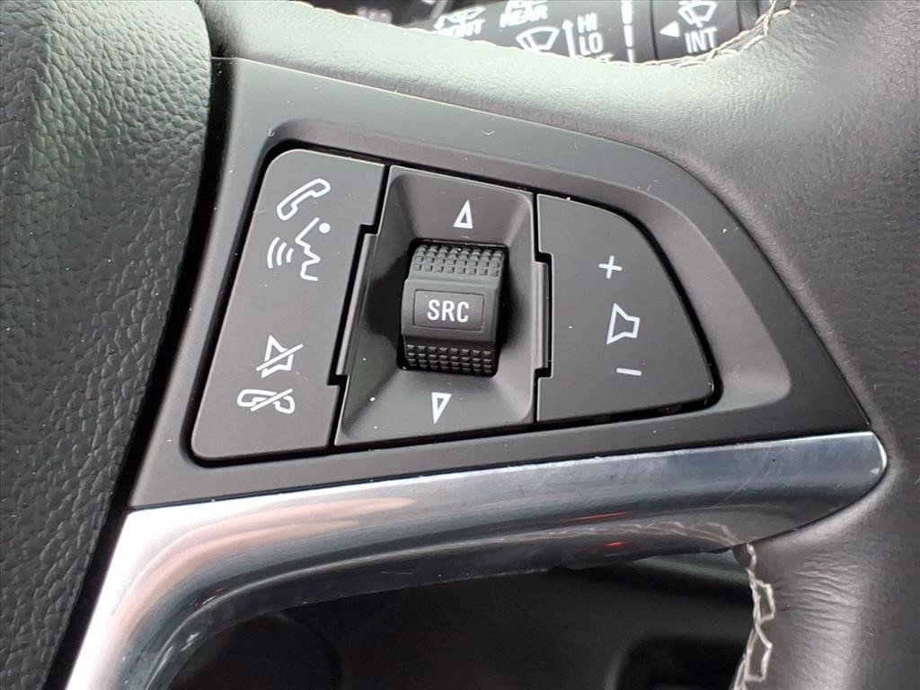 Certified 2022 Buick Encore Preferred w/ Safety Package image 19