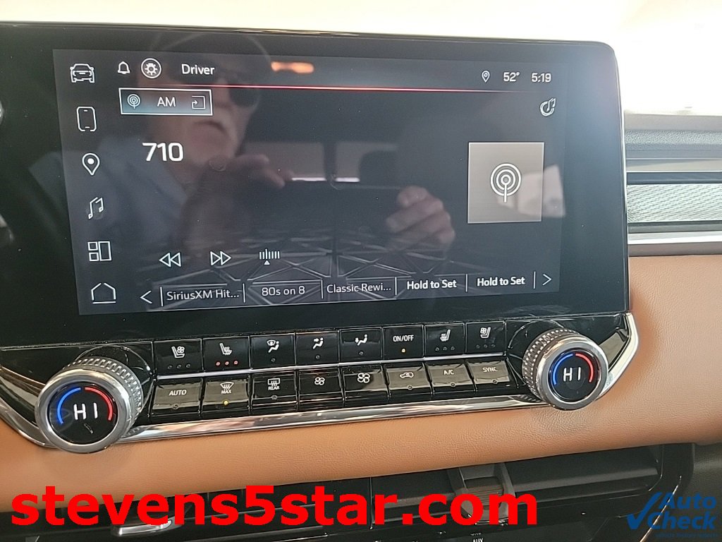 Used 2024 GMC Canyon AT4 w/ AT4 Premium Package image 15