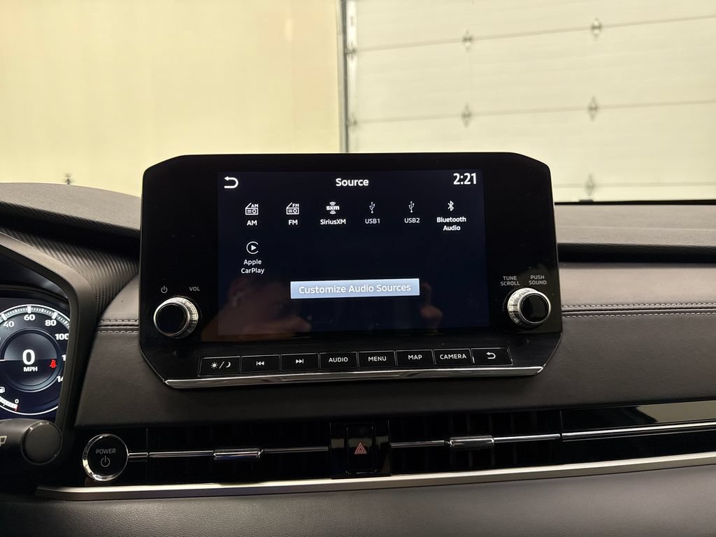 Used 2025 Mitsubishi Outlander 4WD Plug-In Hybrid image 17