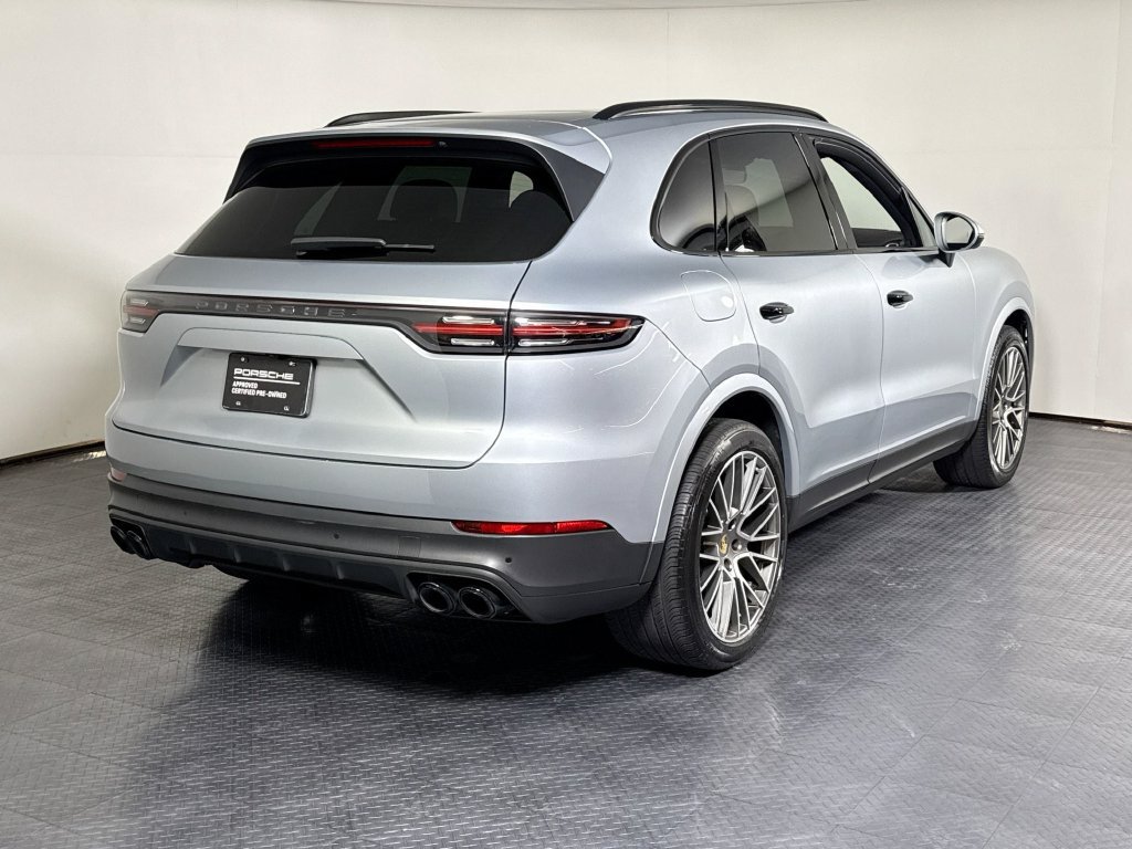 Certified 2023 Porsche Cayenne AWD/4WD image 7