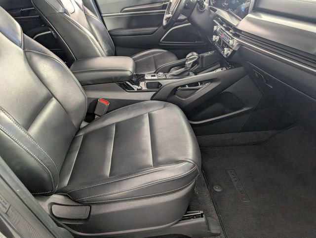 Used 2025 Kia Telluride S image 34