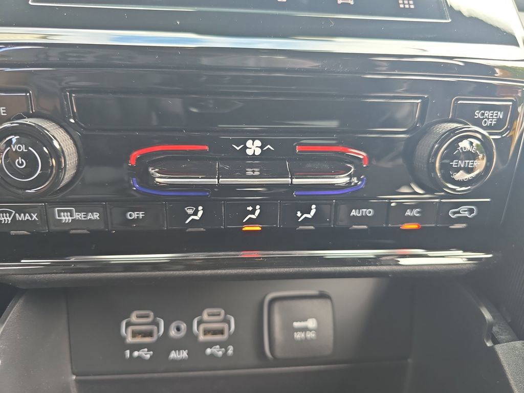 New 2025 Jeep Grand Cherokee Laredo image 22