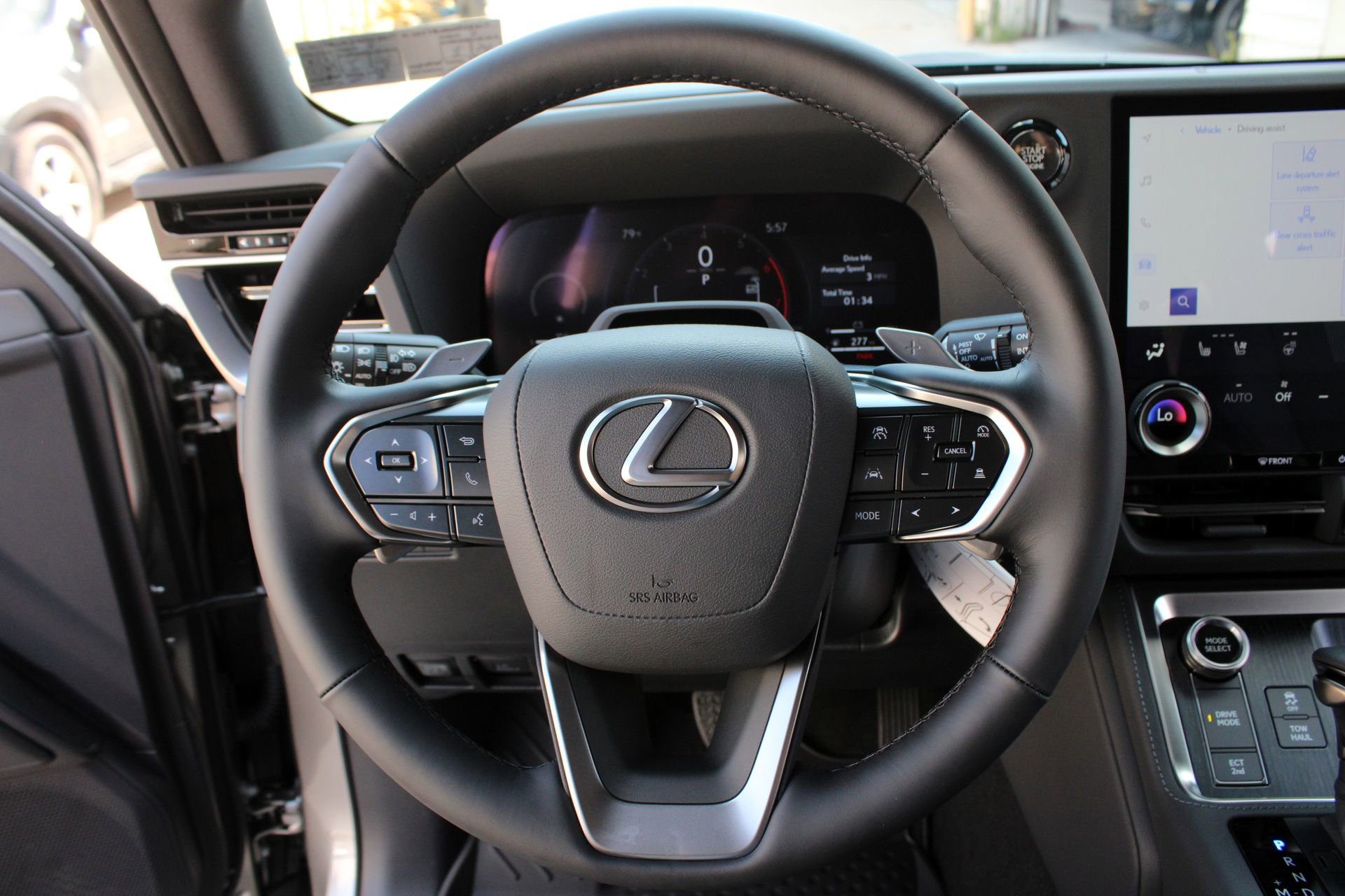 Used 2024 Lexus GX 550 w/ Accessory Package (Z1) image 13