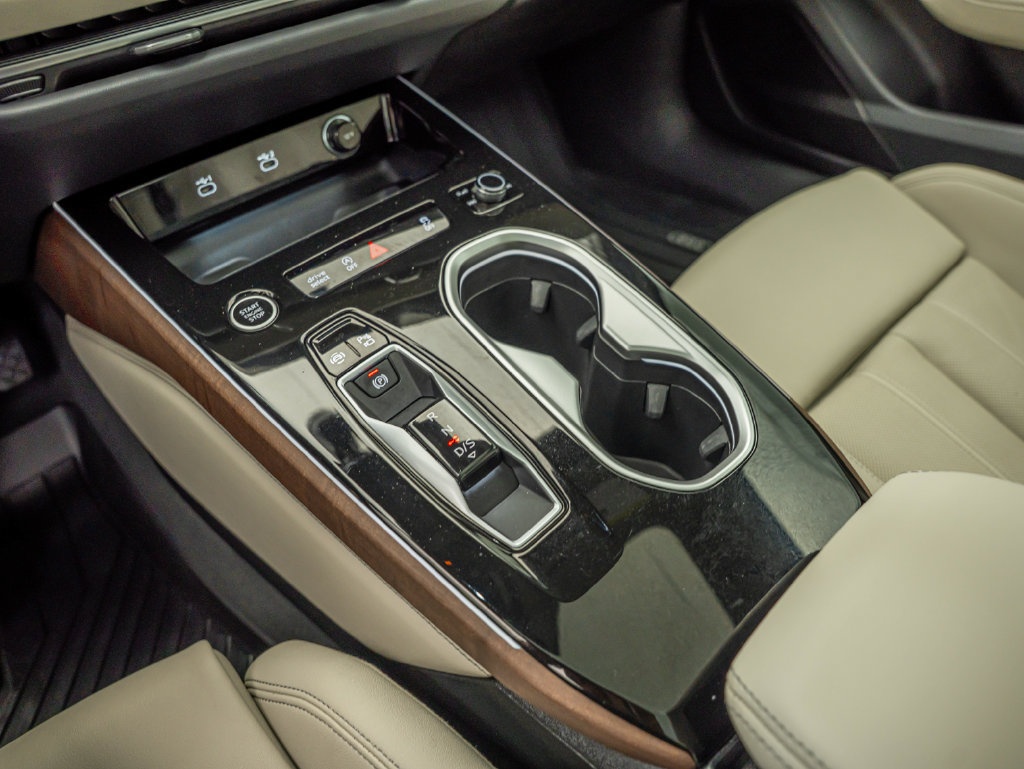 Certified 2026 Audi A6 Premium Plus w/ Premium Plus Package AWD/4WD image 21