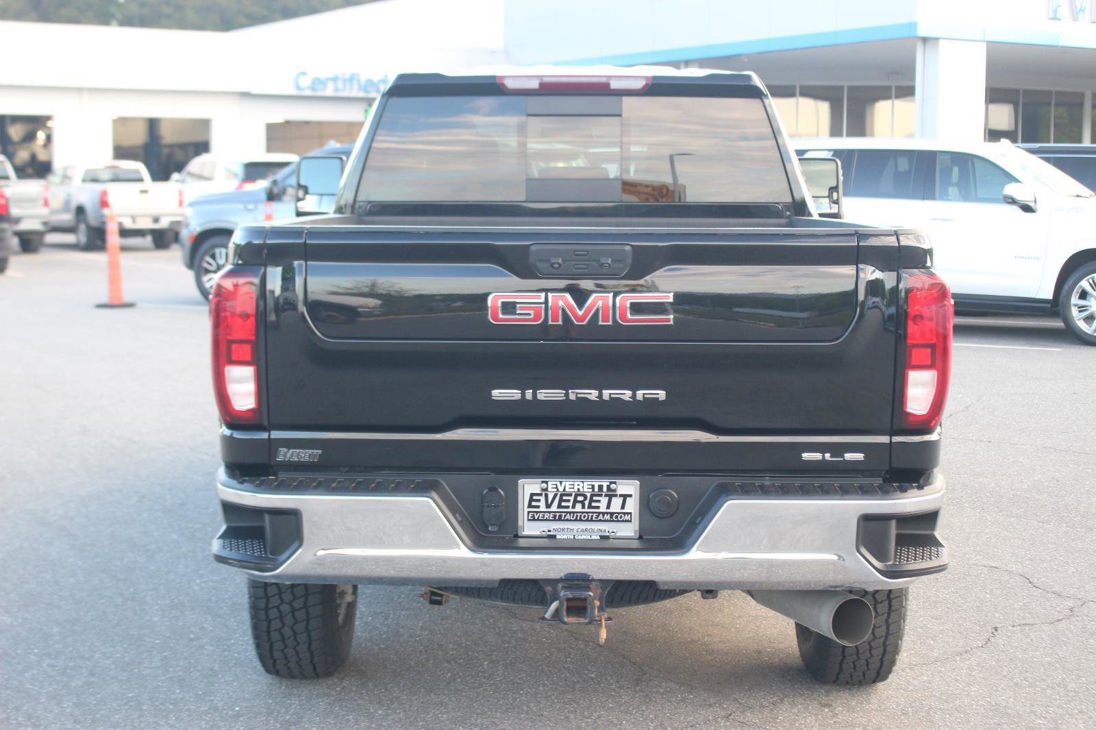 Used 2023 GMC Sierra 2500 SLE w/ SLE Value Package; AWD/4WD image 6
