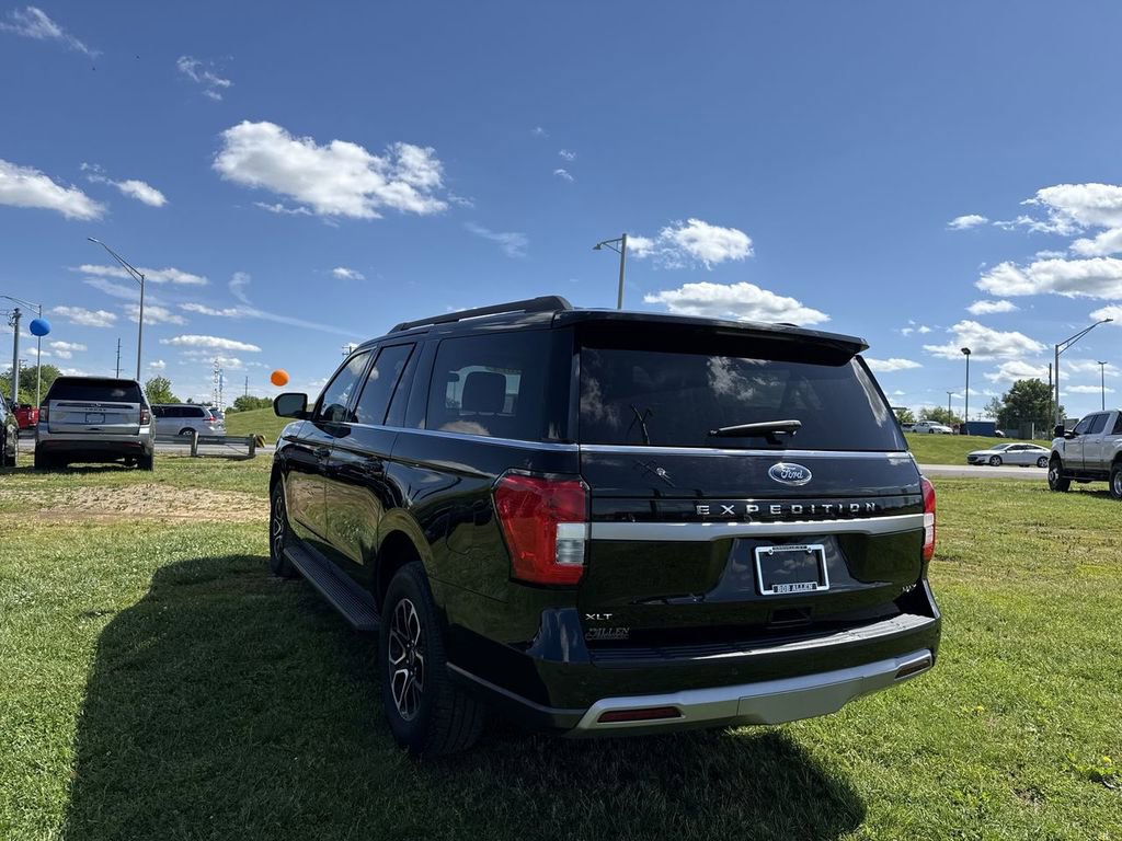 Used 2024 Ford Expedition Max XLT RWD image 12