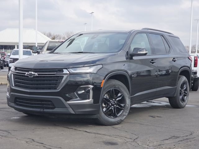 Used 2023 Chevrolet Traverse LS w/ Midnight/Sport Edition image 2