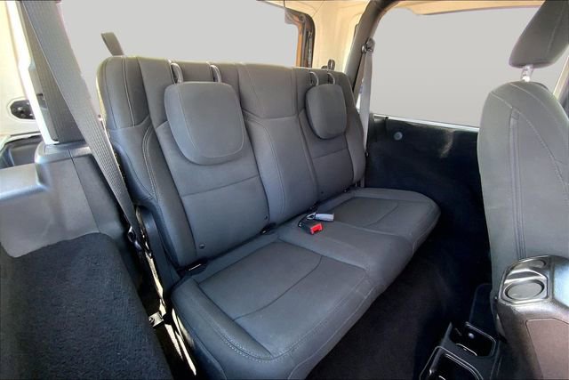 Used 2018 Jeep Wrangler Sport AWD/4WD image 19