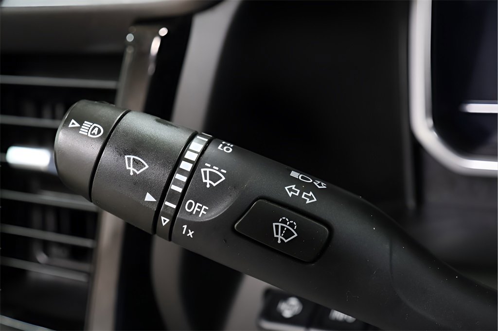 Used 2023 GMC Sierra 1500 AT4 w/ Technology Package image 16