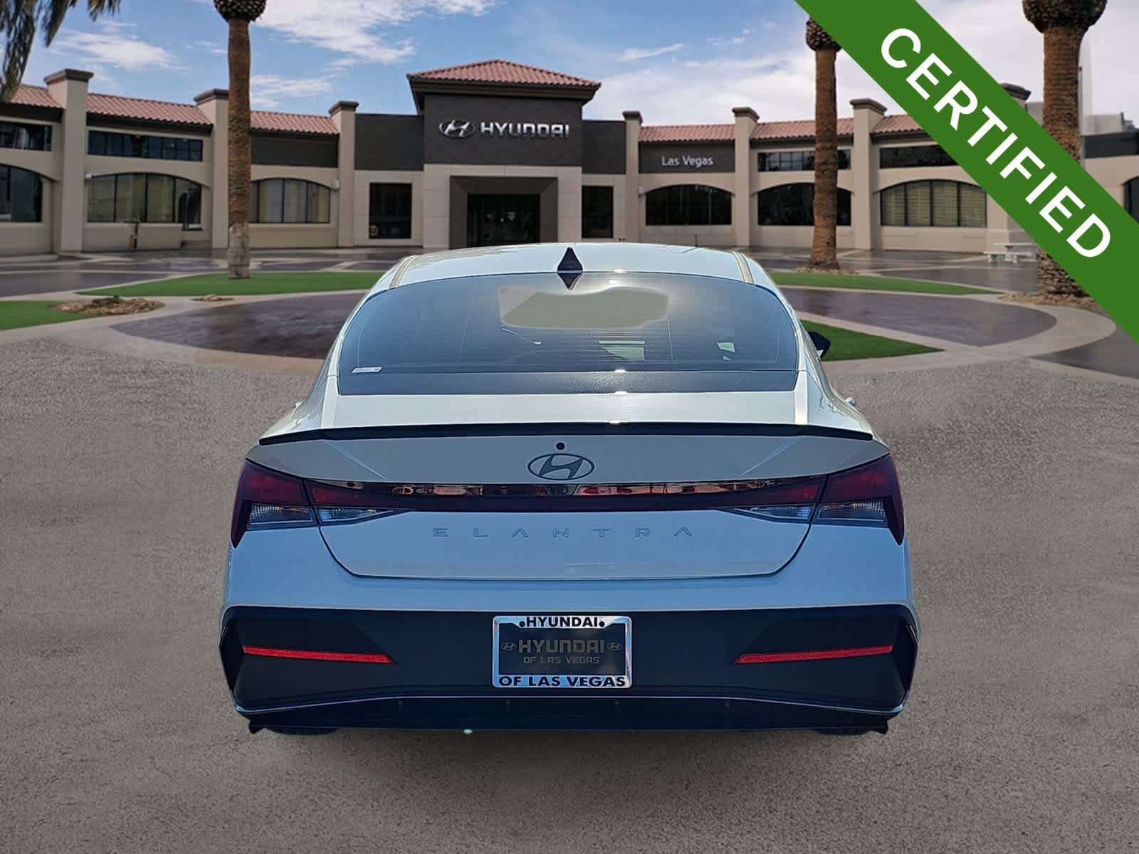 Used 2025 Hyundai Elantra Sport FWD image 7