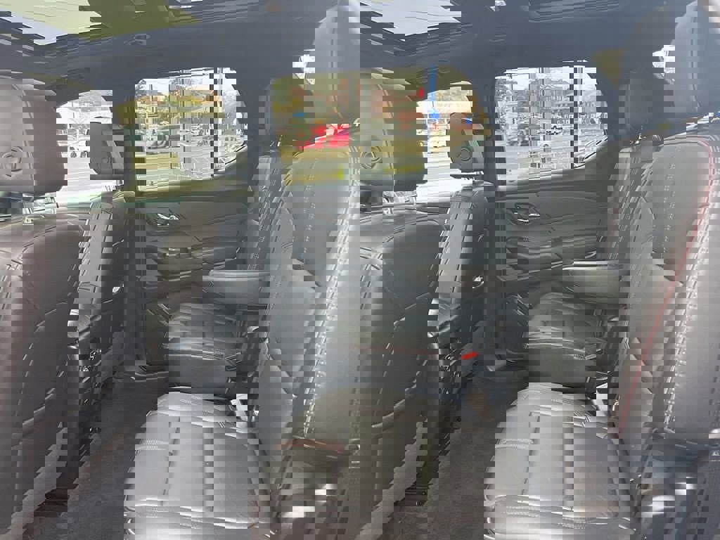 Used 2023 Chevrolet Traverse RS image 55