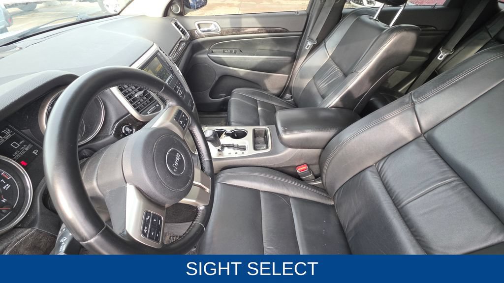 Used 2011 Jeep Grand Cherokee Laredo AWD/4WD image 12