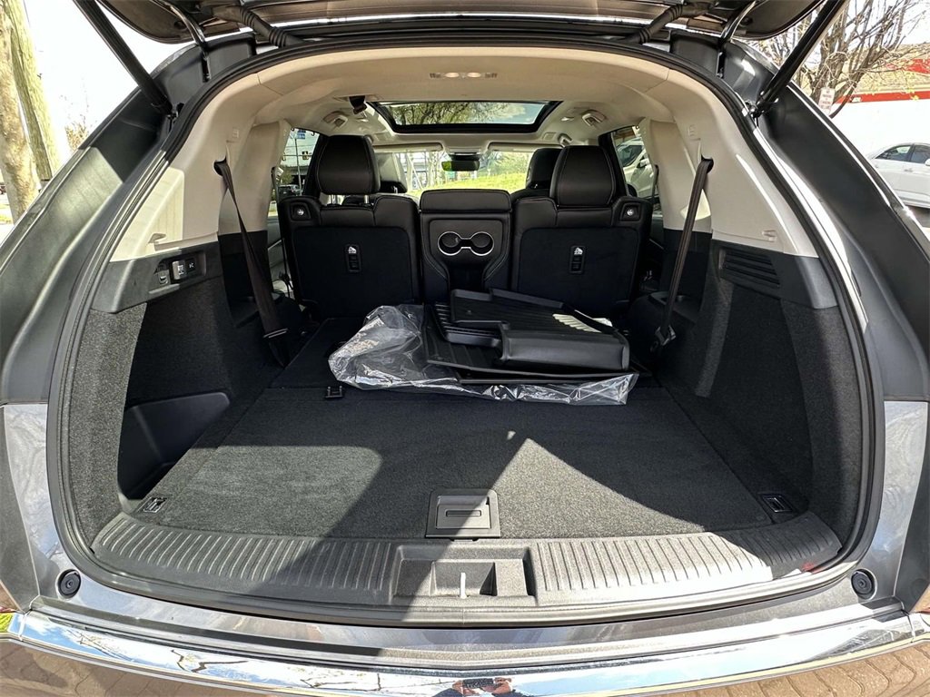 Certified 2025 Acura MDX w/ Technology Package image 32