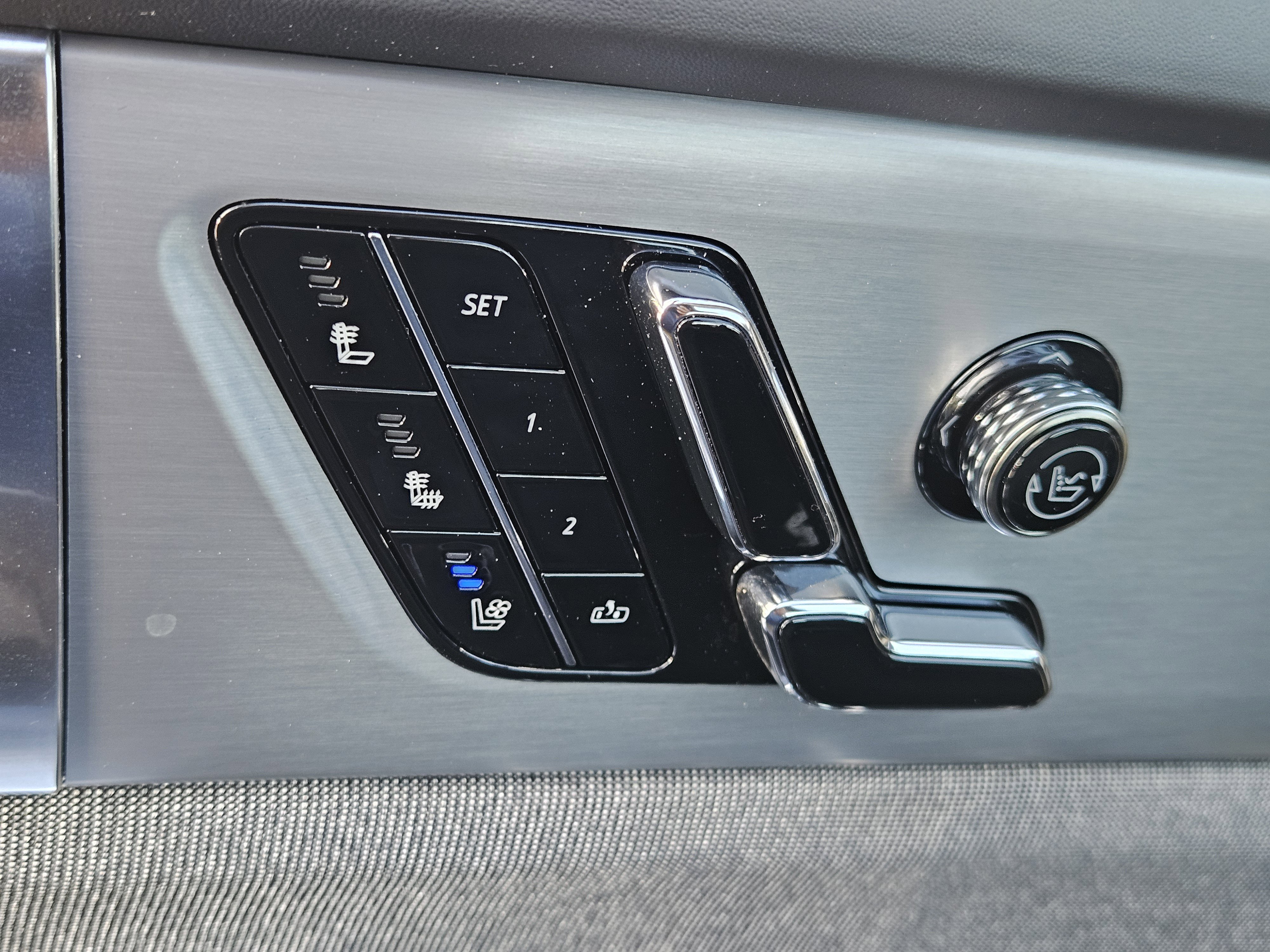 New 2026 Cadillac Vistiq Premium Luxury w/ LPO, Floor Liner Package image 22