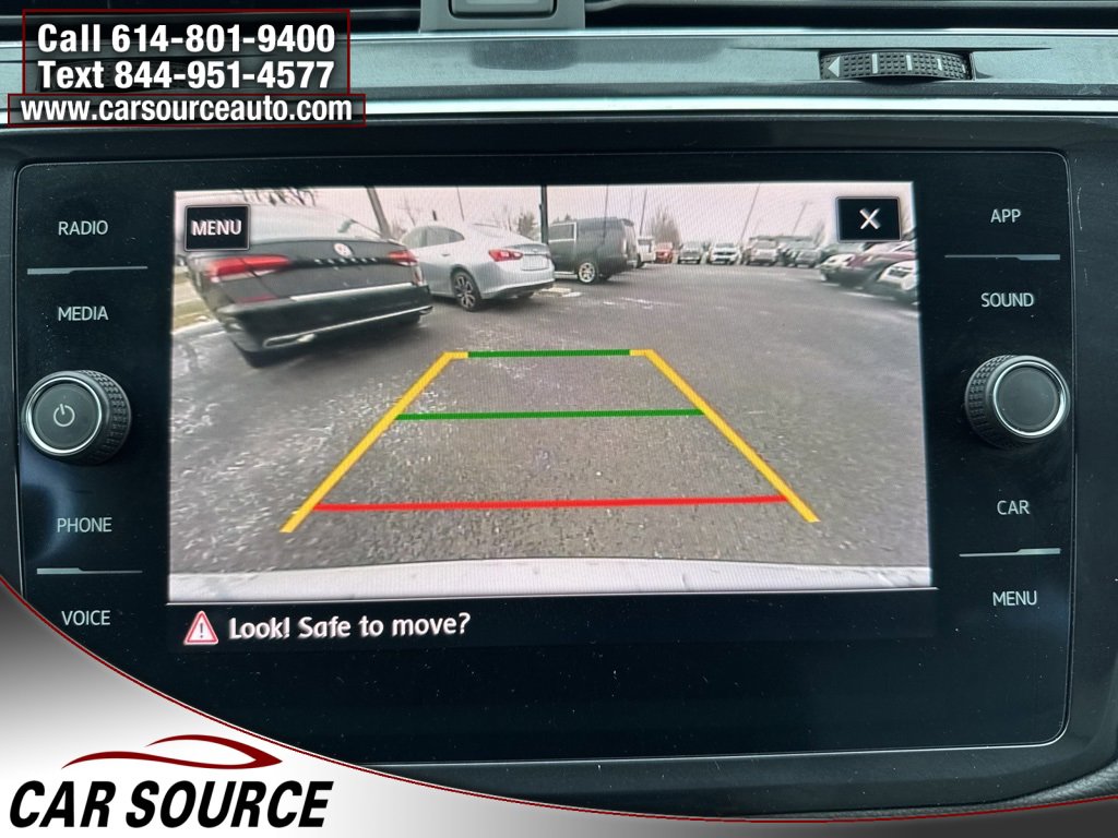 Used 2020 Volkswagen Tiguan SE R-Line image 33